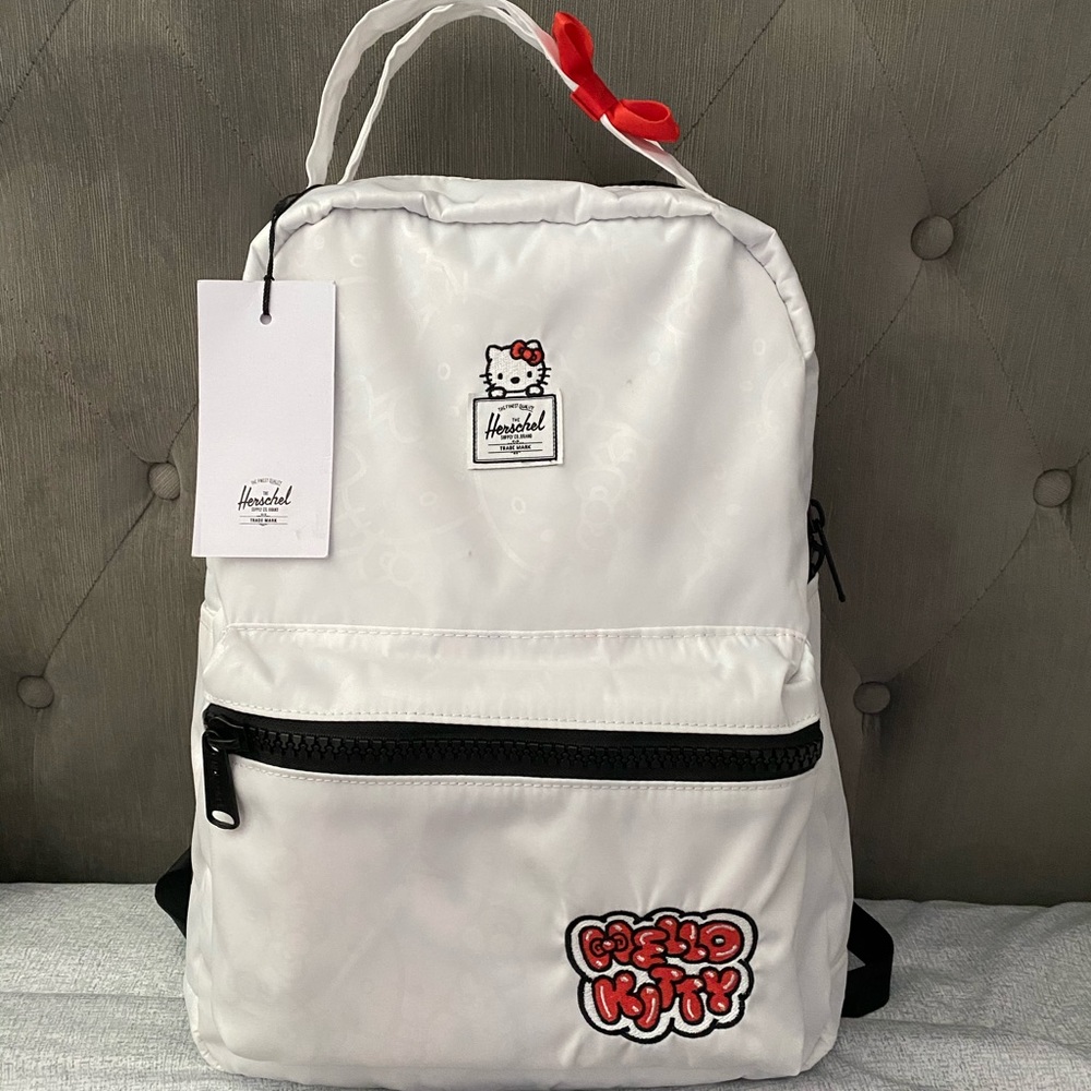 Hello Kitty HERSCHEL Supply Co.